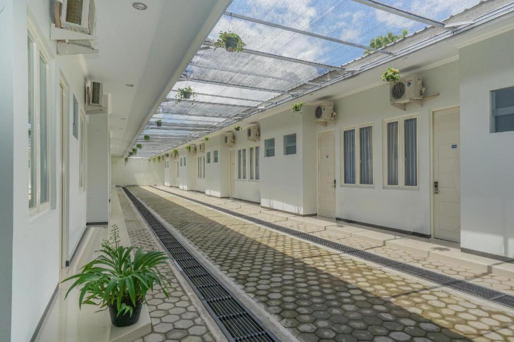 Oyo 477 Raka Residence Syariah Purwoharjo Banyuwangi Banyuwangi  Extérieur photo